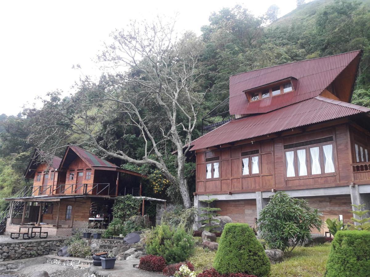 Pondok Berata Dapdap Balige Exterior foto